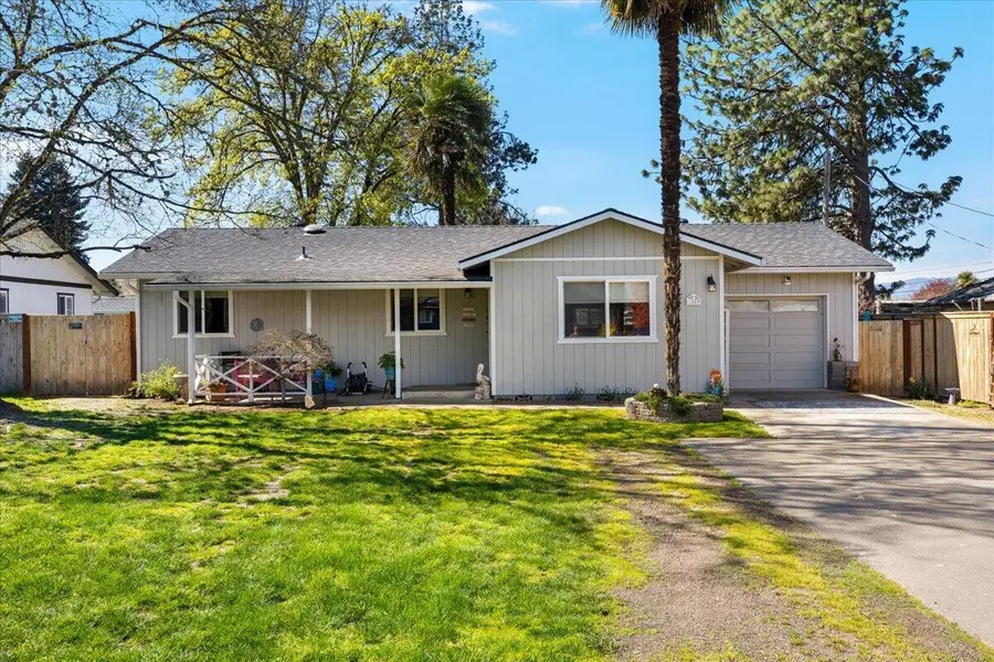 1459 SW Silver Maple Way, Grants Pass, OR 97526 - #2