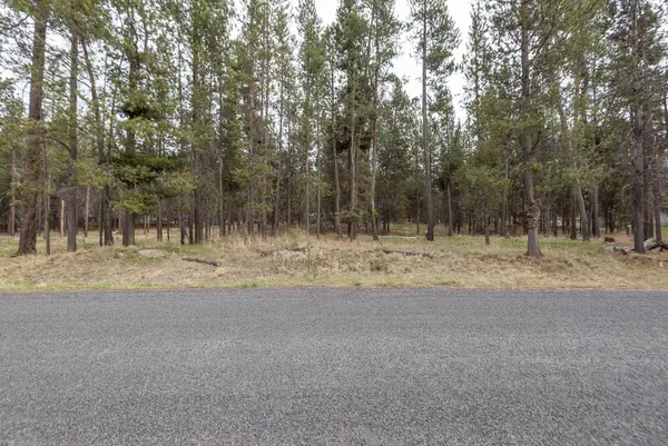55534 Big River Drive, Bend, OR 97707