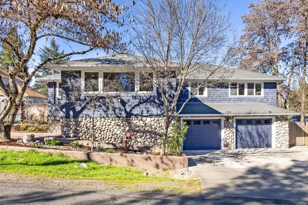 120 Graham Street, Jacksonville, OR 97530