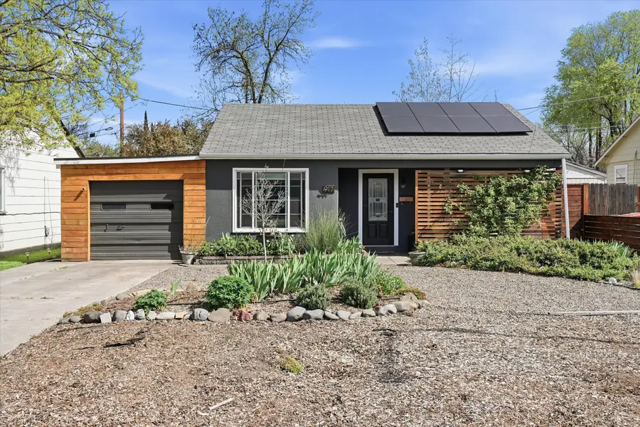 917 Grant Avenue, Medford, OR 97501 - #2