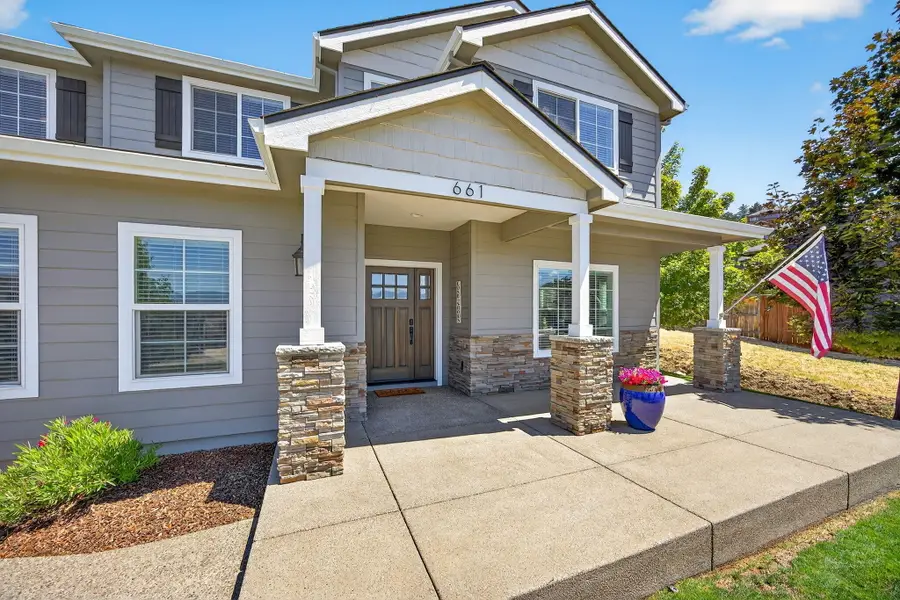 661 Forest Ridge Drive, Medford, OR 97504 - #2