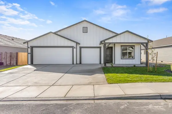 432 NW Monte Vista Avenue #125, Madras, OR 97741