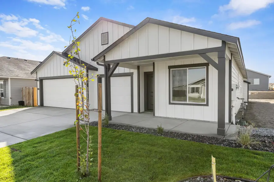 432 NW Monte Vista Avenue #125, Madras, OR 97741 - #2