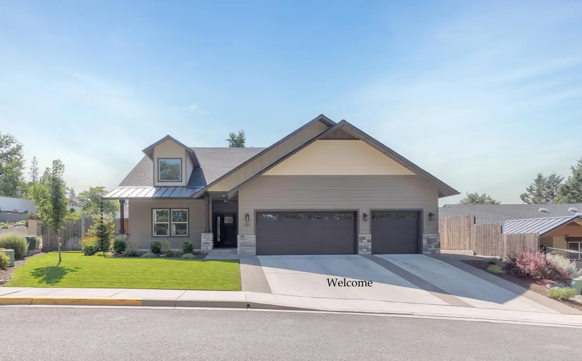 201 SE Sand Cyn Lane, Grants Pass, OR 97527 - #1