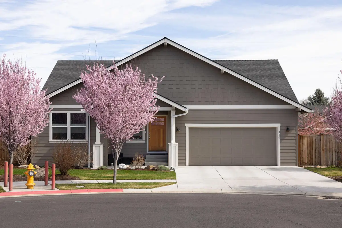 450 NE Oak Court, Redmond, OR 97756 - #1