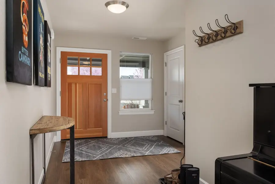 450 NE Oak Court, Redmond, OR 97756 - #3