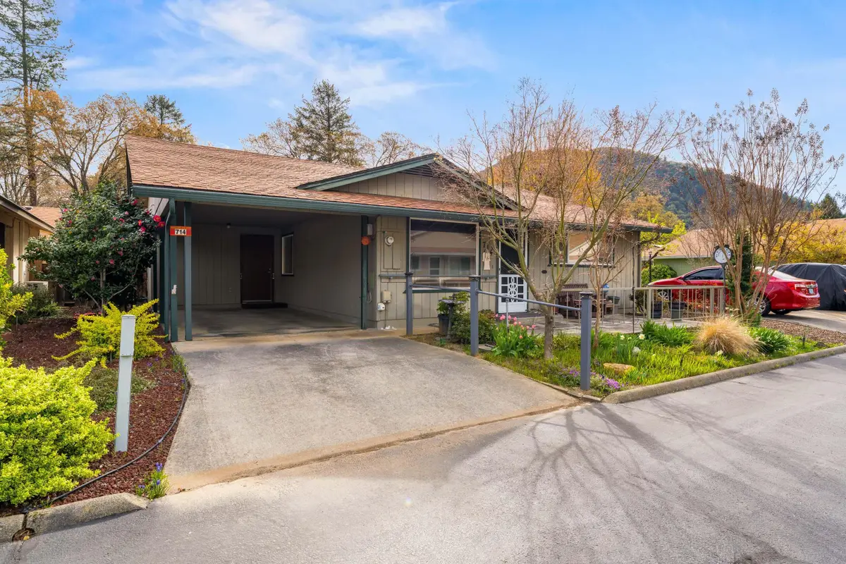 714 Brookside Circle, Rogue River, OR 97537 - #1