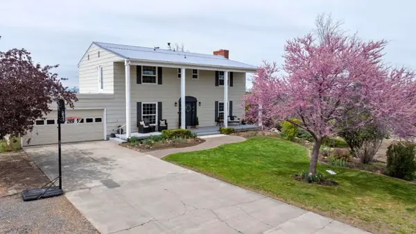 1103 NE Richard Lane, Madras, OR 97741
