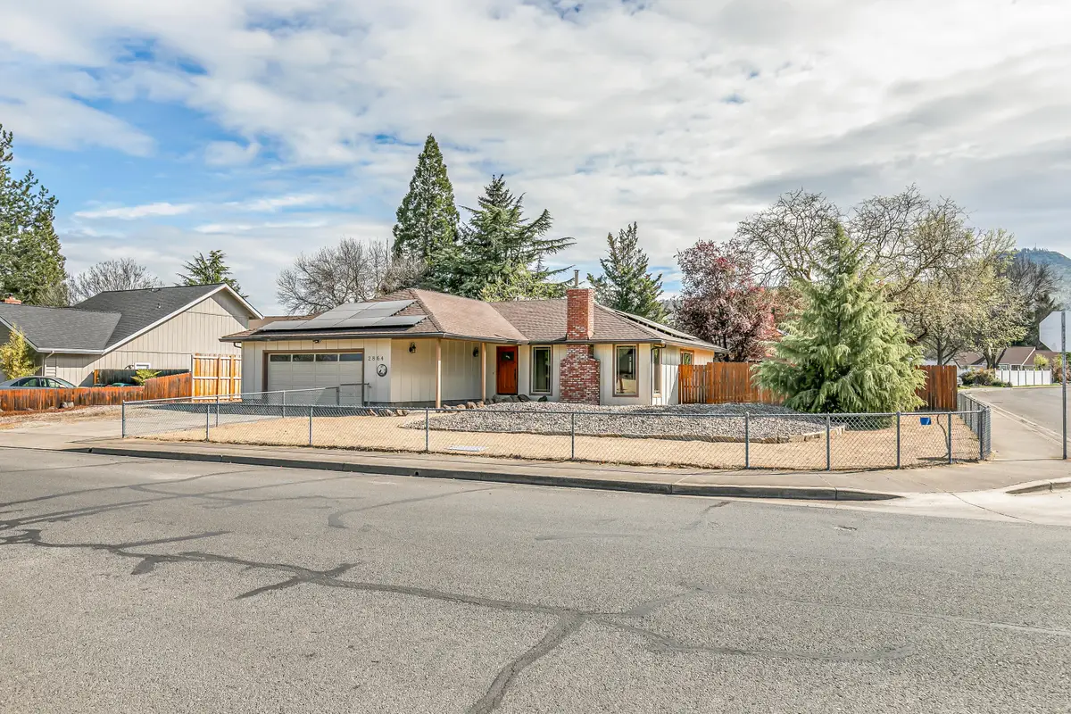 2864 Hawaiian Avenue, Medford, OR 97504 - #1