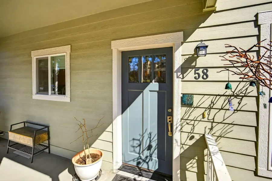 58 N Mountain Avenue, Ashland, OR 97520 - #3
