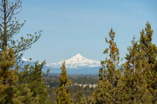 1784 NW Wild Rye Circle, Bend, OR 97703