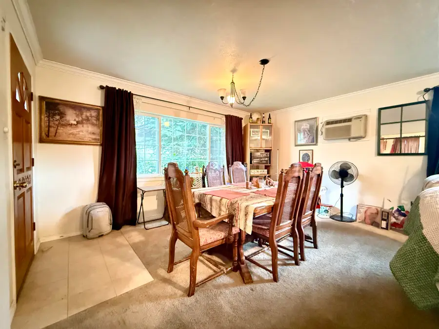 920 SW Pine Street, Grants Pass, OR 97526 - #3