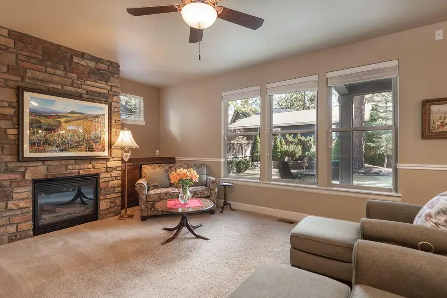 61182 Forest Meadow Place, Bend, OR 97702 - #2
