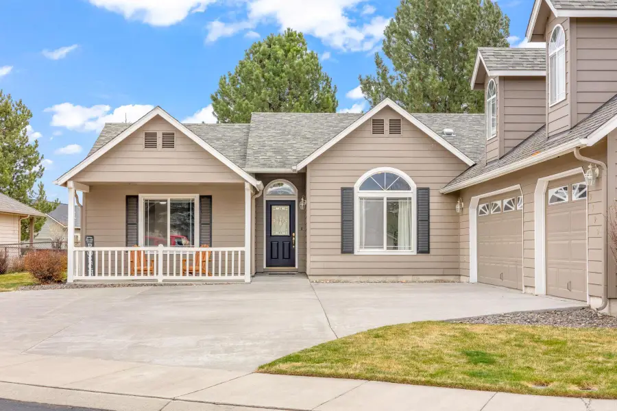 3790 SW Gene Sarazan Drive, Redmond, OR 97756 - #3