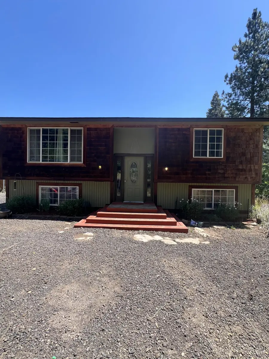 8511 Mclaughlin Lane, Klamath Falls, OR 97601 - #2