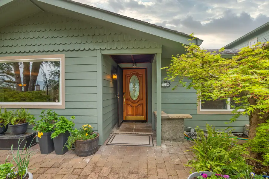 1360 Jaynes Drive, Grants Pass, OR 97527 - #2