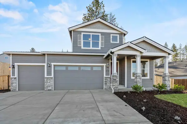 1135 Pumpkin Ridge Drive #319, Eagle Point, OR 97524