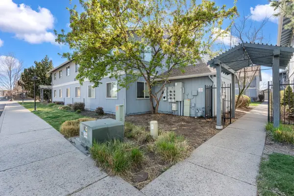 1015 SE 4th Street #11, Bend, OR 97702