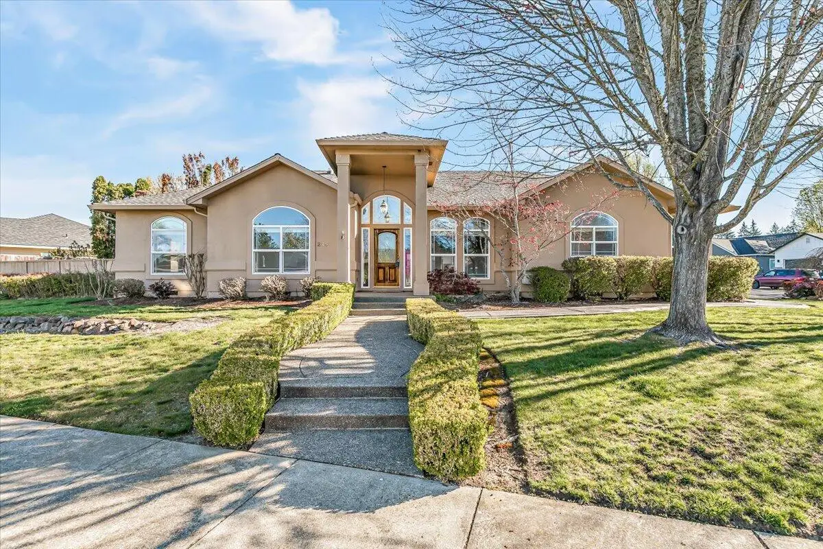 235 Prairie Landing Drive, Eagle Point, OR 97524 - #1