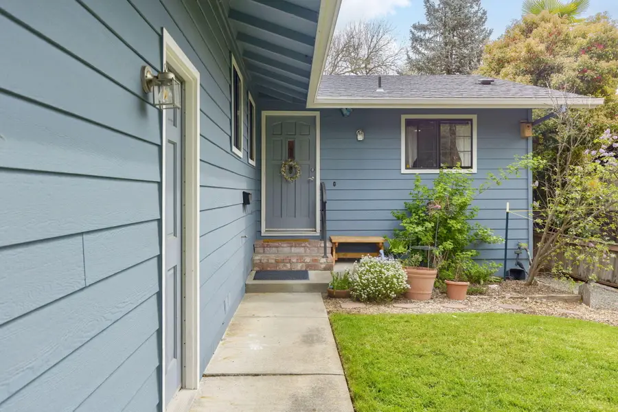 1335 NW Prospect Avenue, Grants Pass, OR 97526 - #2