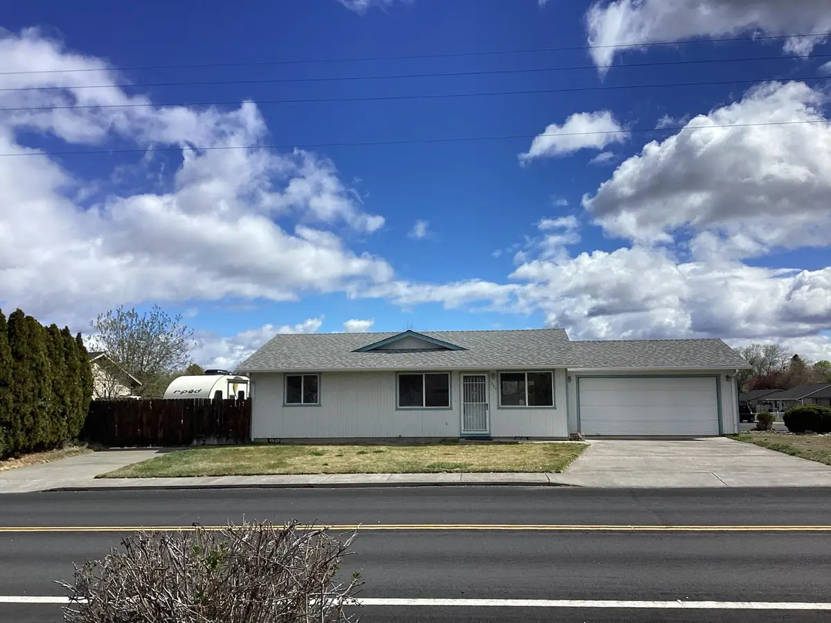 1762 SW 35th Street, Redmond, OR 97756 - #1