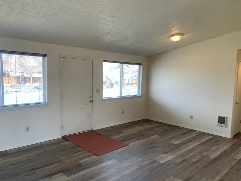 1762 SW 35th Street, Redmond, OR 97756 - #3
