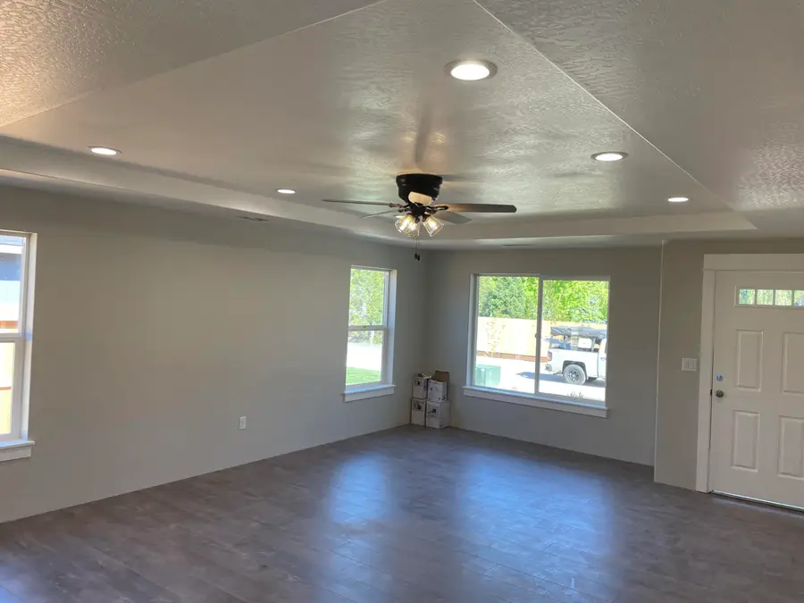 2473 Brady Way, Medford, OR 97501 - #2