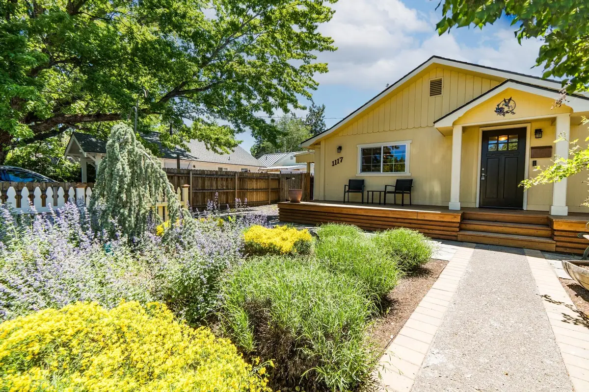 1117 NW Milwaukee Avenue, Bend, OR 97703 - #1
