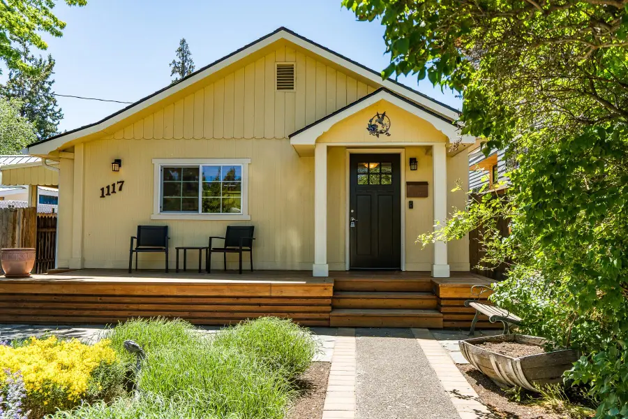 1117 NW Milwaukee Avenue, Bend, OR 97703 - #2