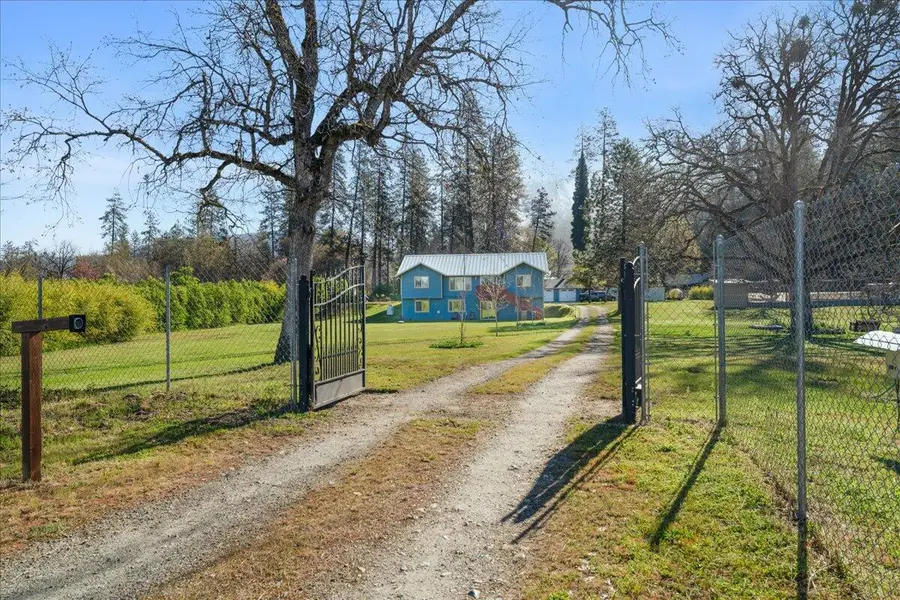 649 Pleasant Valley Road, Merlin, OR 97532 - #2