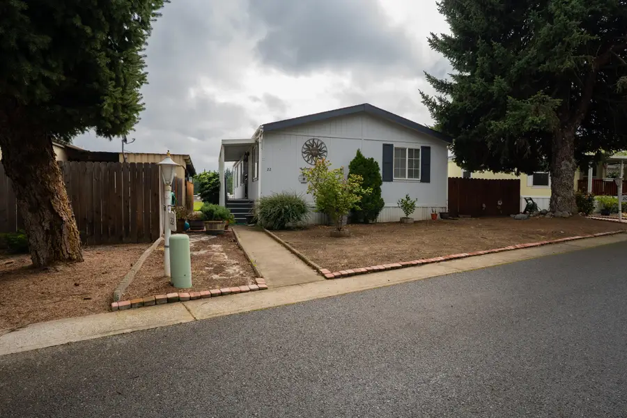 3700 Bellinger Lane #SPC 22, Medford, OR 97501 - #2