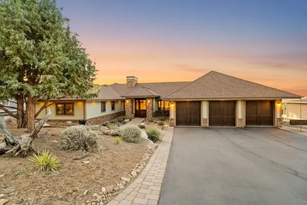 10715 Rockside Court, Redmond, OR 97756