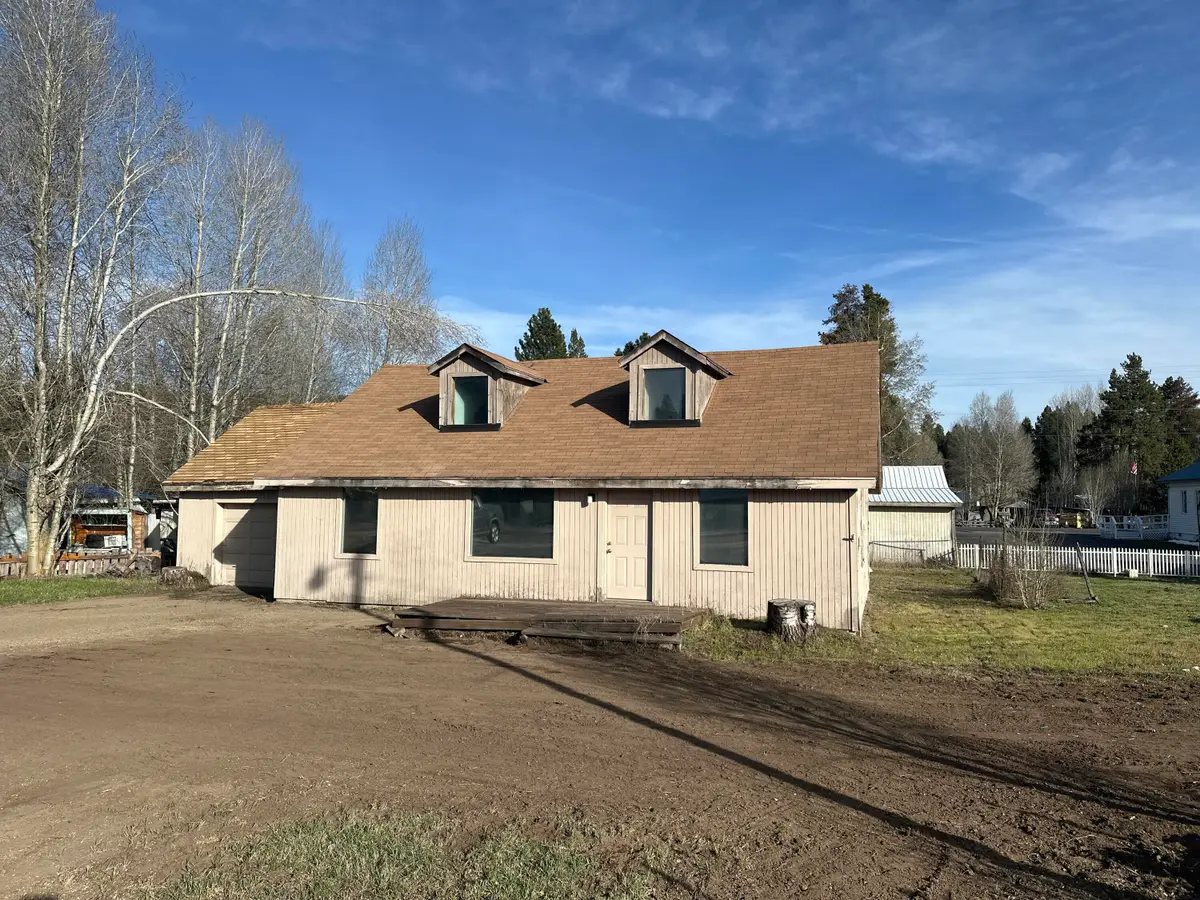 136863 Highway 97 N, Crescent, OR 97733 - #1