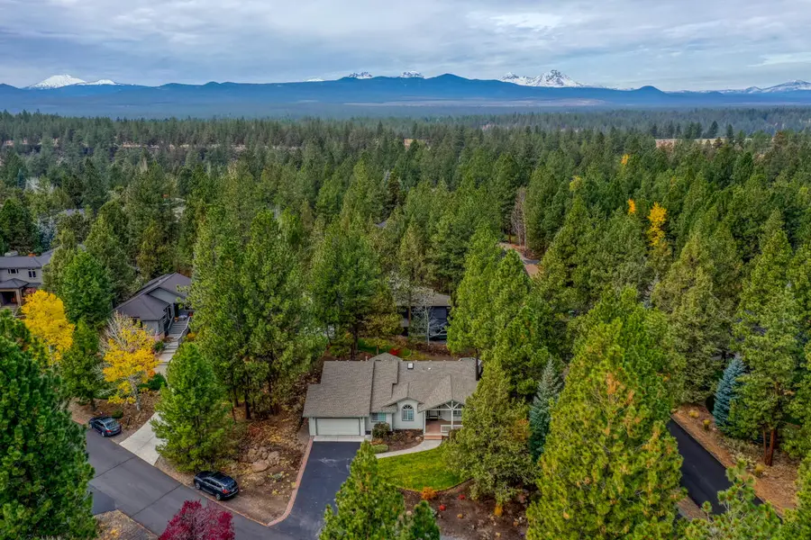 3271 NW Melville Drive, Bend, OR 97703 - #3