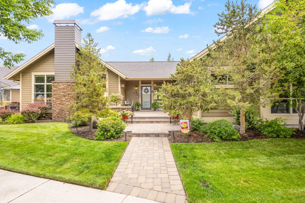 301 SE Larkspur Drive, Madras, OR 97741 - #1