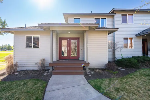 1125 Golden Pheasant Drive, Redmond, OR 97756