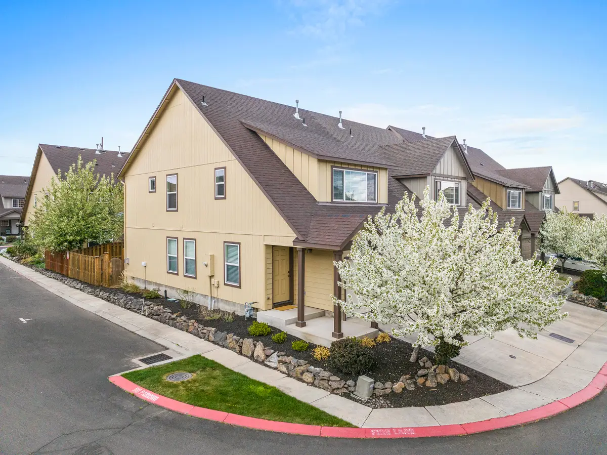 2813 SW Indian Circle, Redmond, OR 97756 - #1