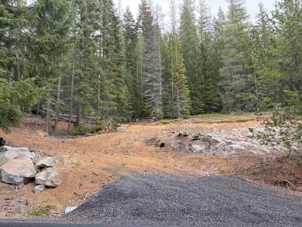 6 Royce Pine Road, Crescent Lake, OR 97733