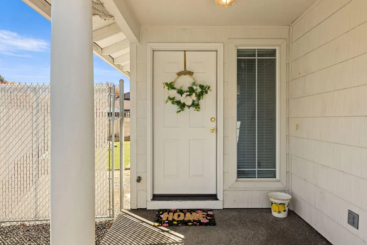 906 Brandi Way, Central Point, OR 97502 - #1