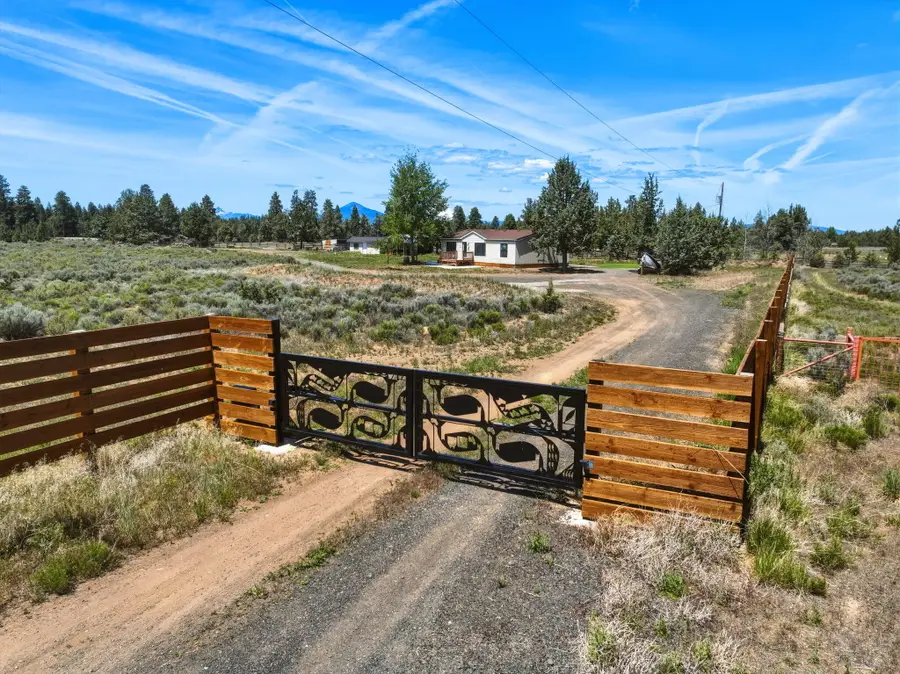67395 Rabbitbrush Drive, Bend, OR 97703 - #3