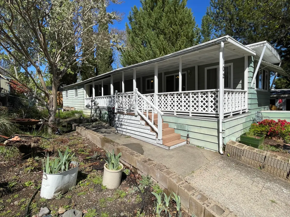 1055 N 5th #UNIT 102, Jacksonville, OR 97530 - #1