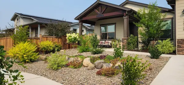 3638 SW 45th Street, Redmond, OR 97756