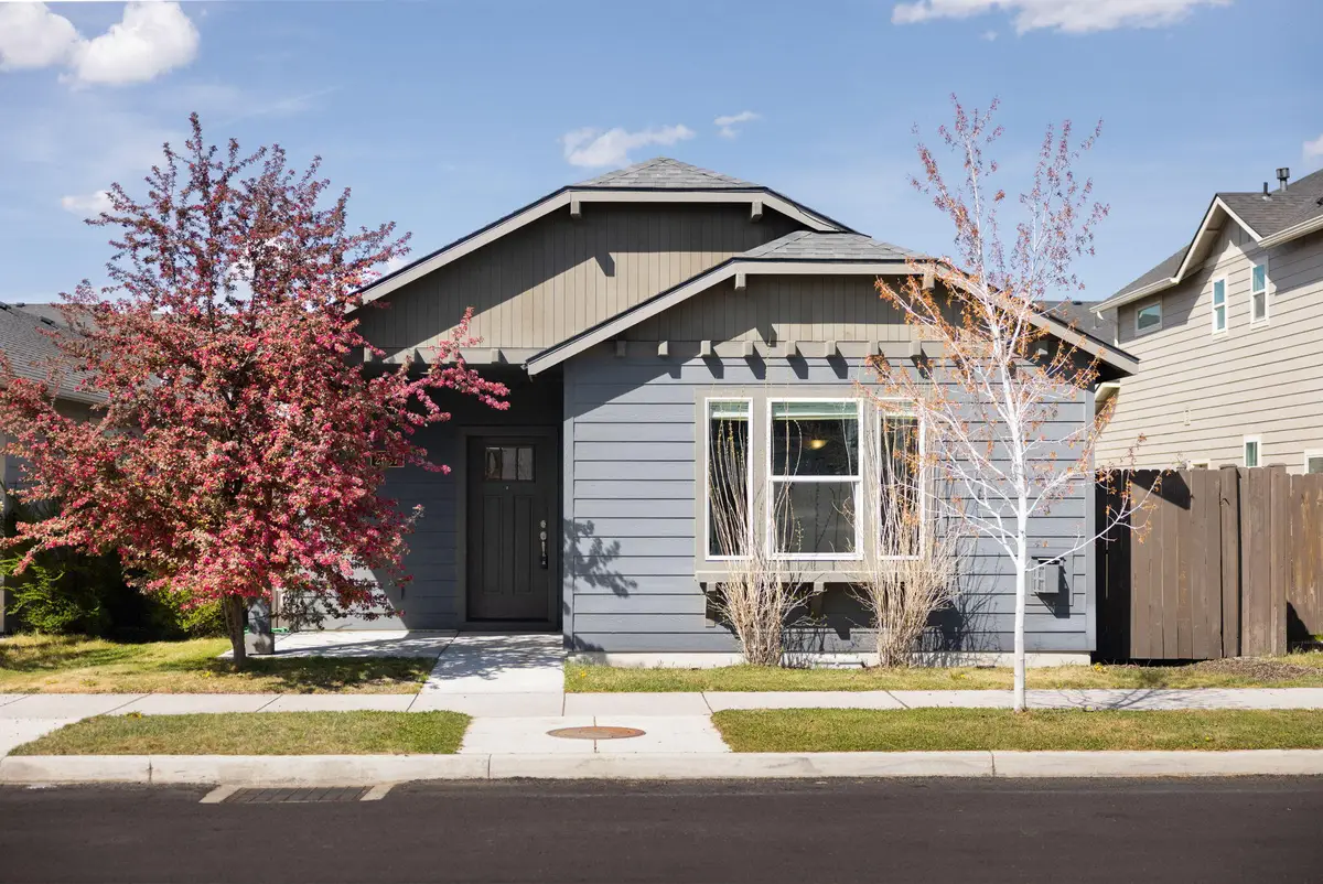 2557 NW Spruce Place, Redmond, OR 97756 - #1