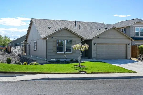 3312 NW Dogwood Avenue, Redmond, OR 97756