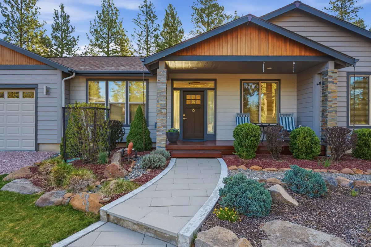 70160 Mustang Drive, Sisters, OR 97759 - #1