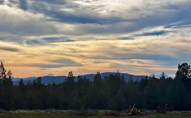 5979 SE Hilltop Road, Prineville, OR 97754 - #1