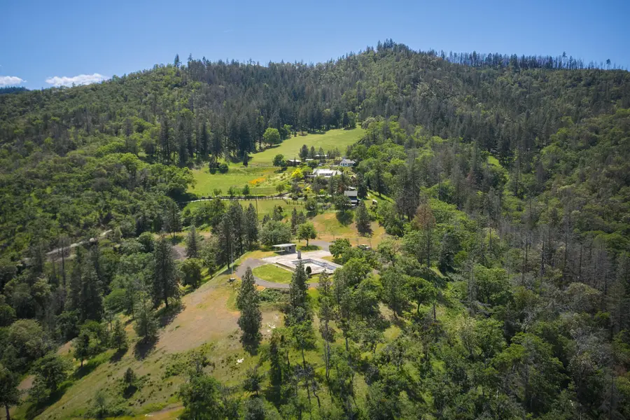 6318 Adams Road, Talent, OR 97540 - #3