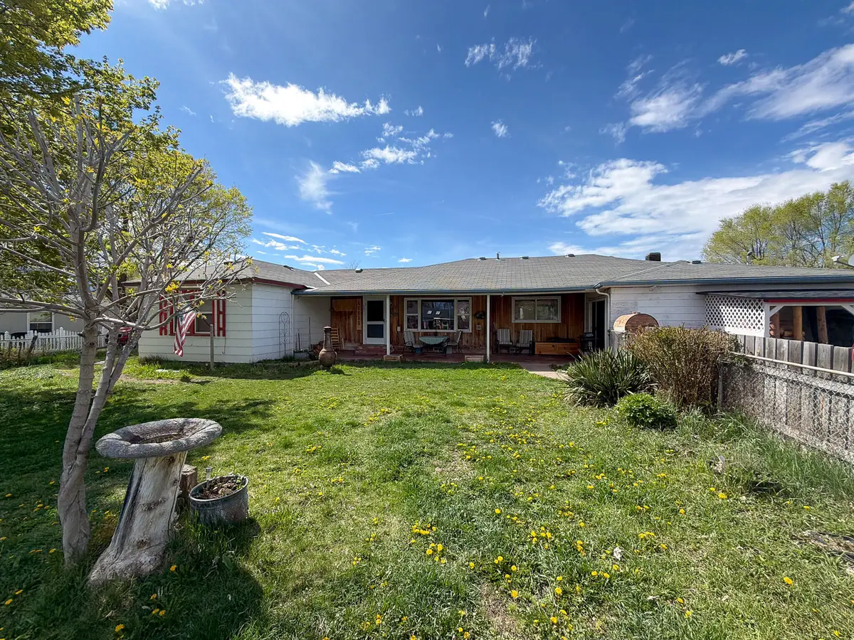 221 Cottonwood Street, Mount Vernon, OR 97865 - #1