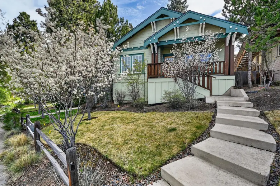 1370 NW Mt Washington Drive, Bend, OR 97703 - #3