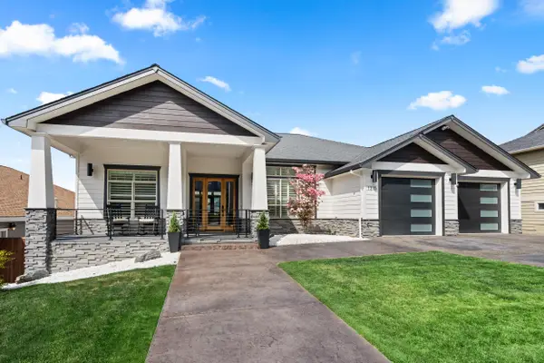 1315 Poppy Ridge Drive, Eagle Point, OR 97524